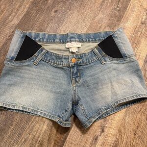 Denim Blue Women's Maternity Shorts Isabel Maternity size 2